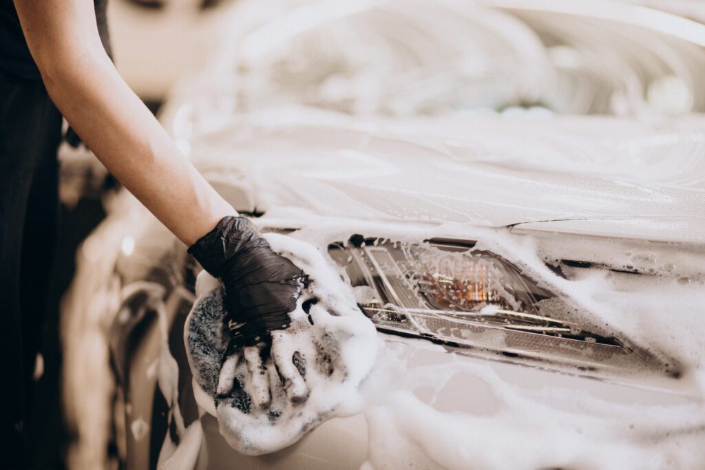 Auto schoonmaken in Groningen – basis pakket